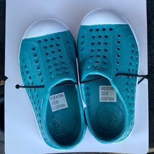 Lily & Dan slip on water shoes Teal with glitter size 5/6